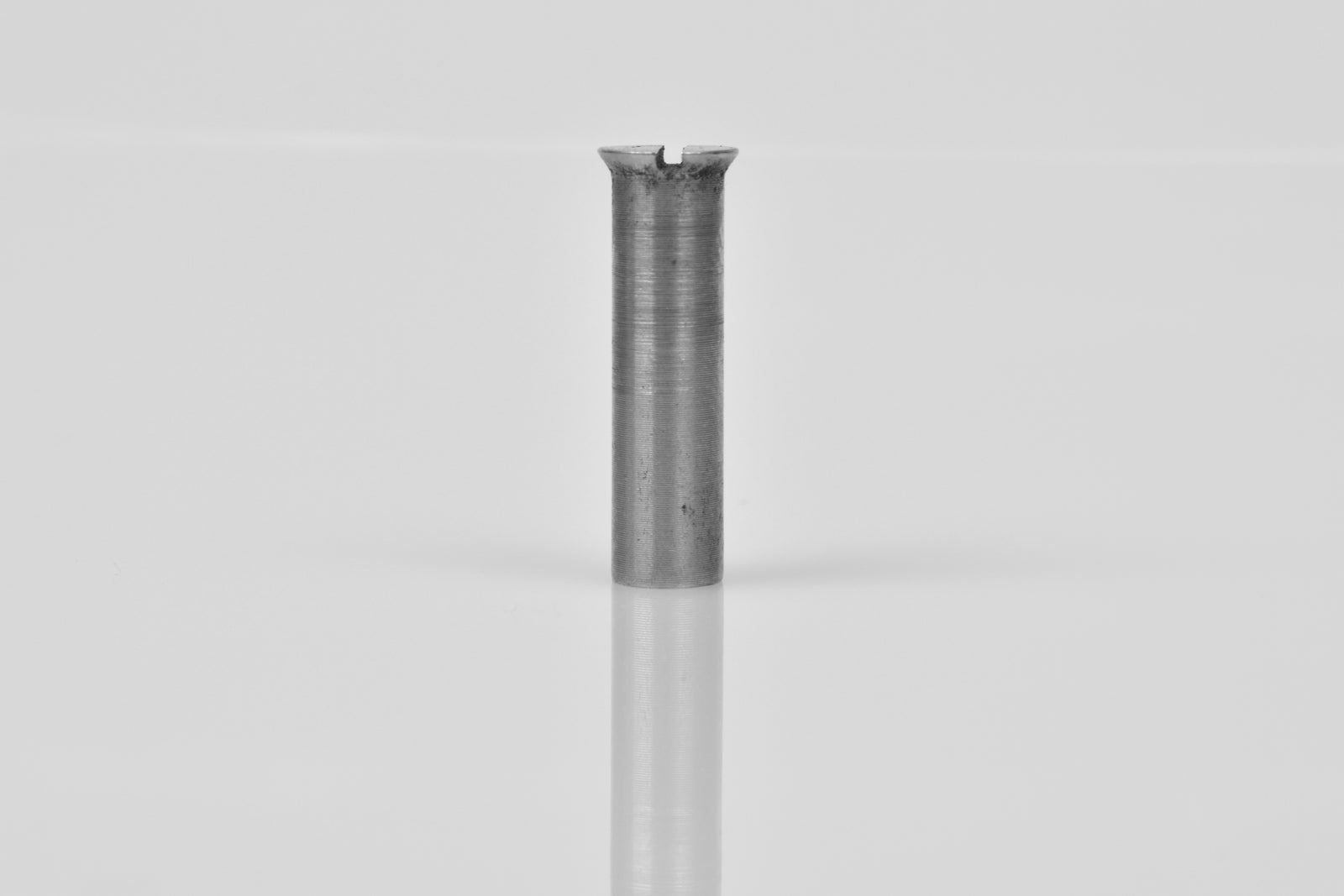 Rudder Binding Screw