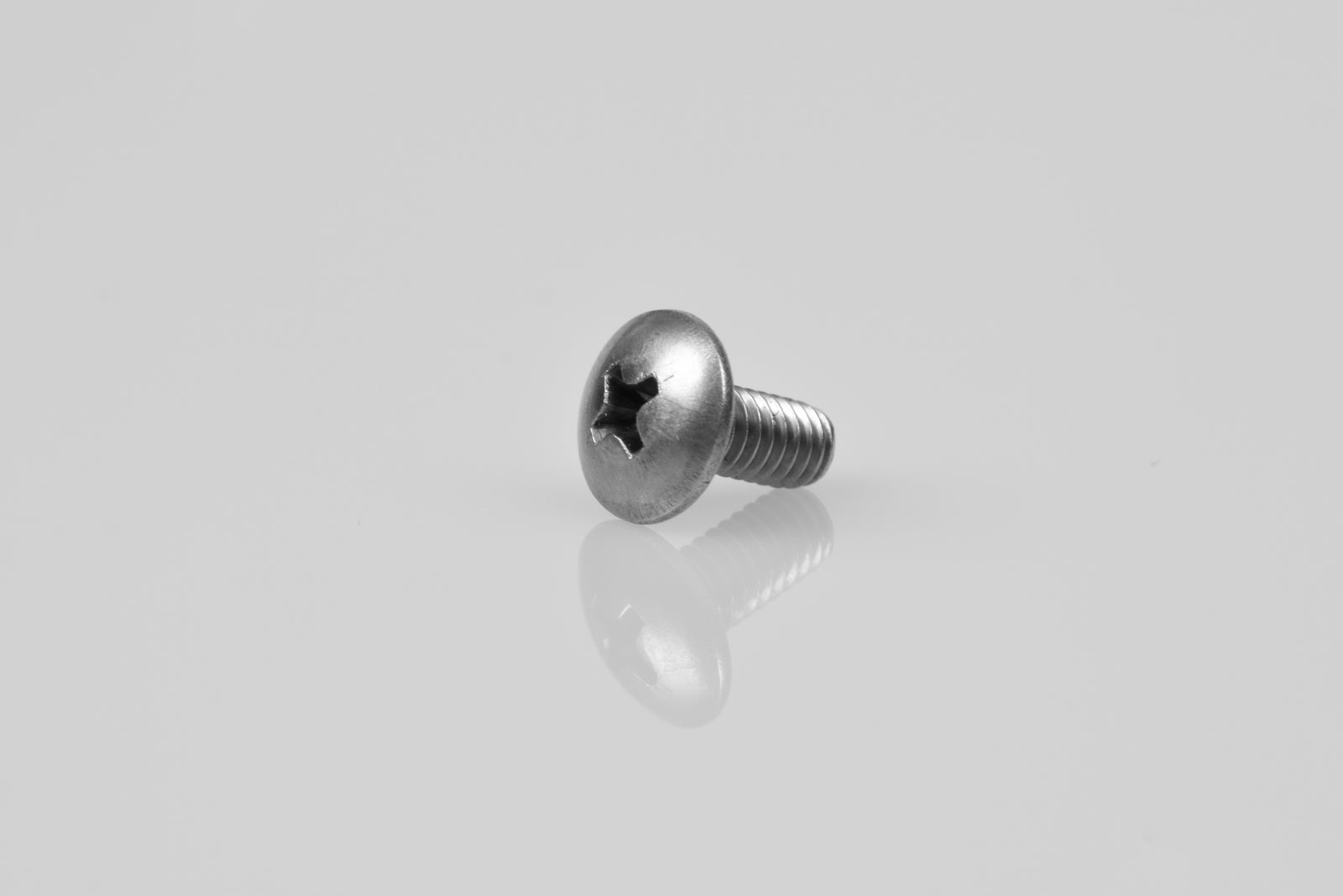 Sprocket collar screw